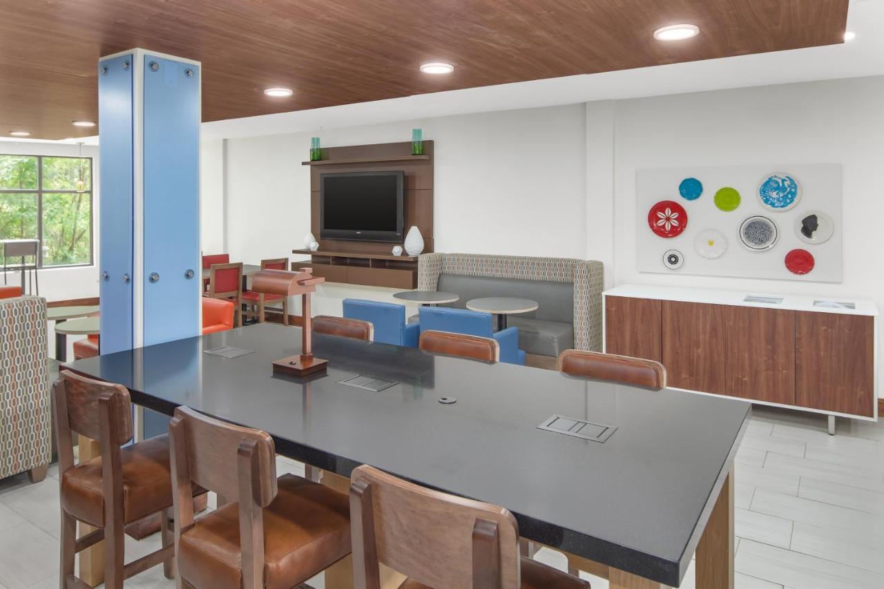 Holiday Inn Express & Suites - Hardeeville-Hilton Head By Ihg Kültér fotó